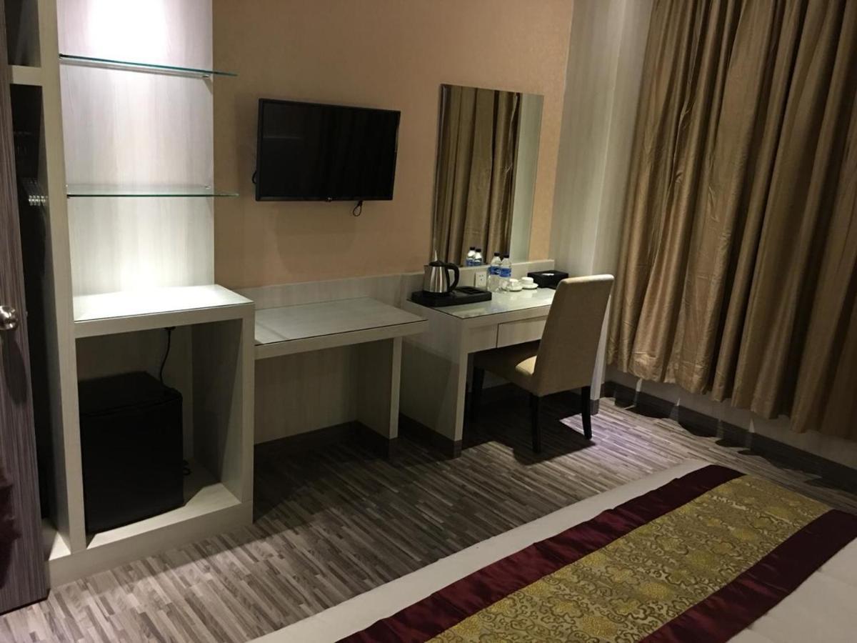 Grand Sydney Hotel Batam Exterior foto