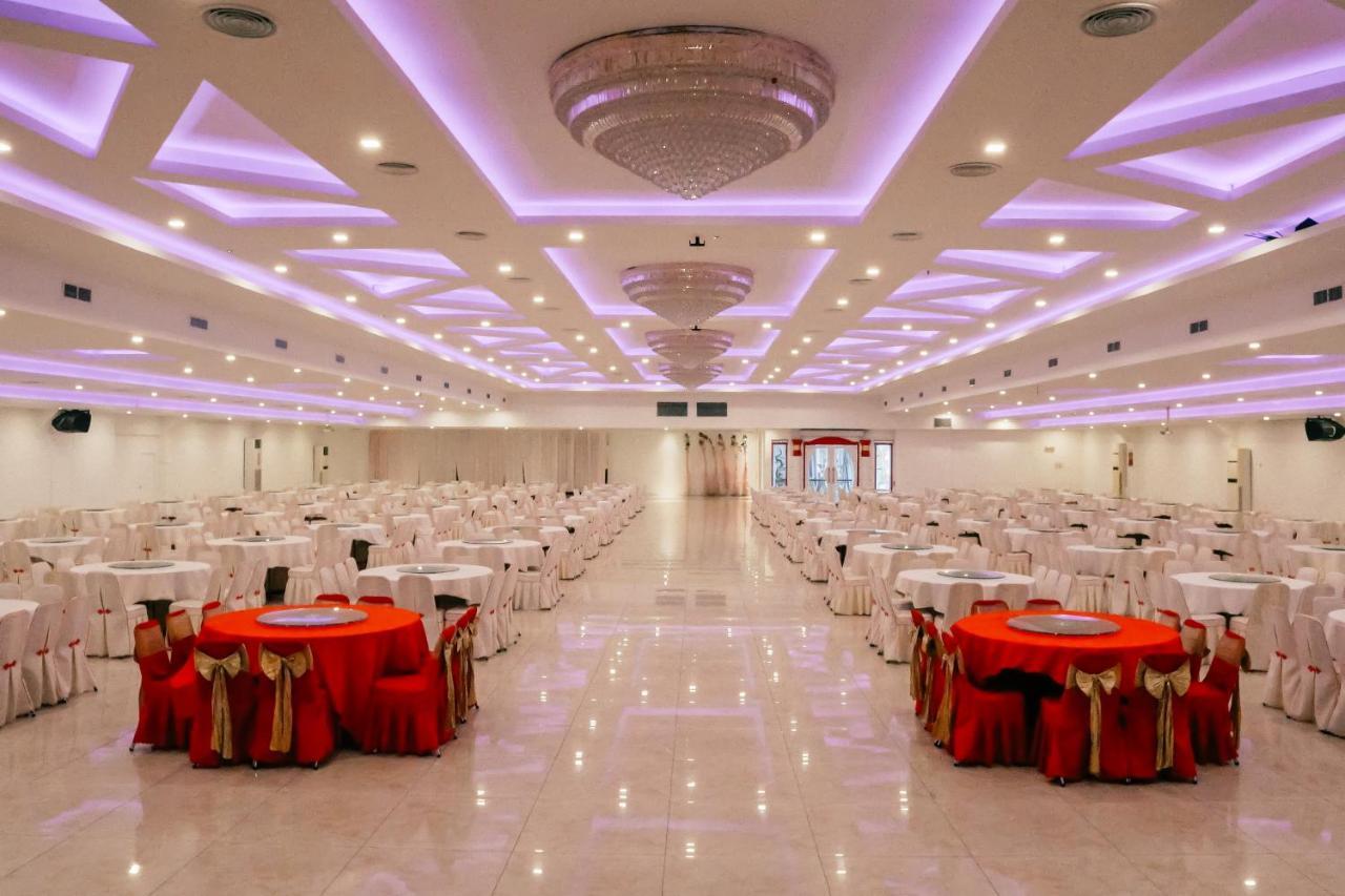 Grand Sydney Hotel Batam Exterior foto