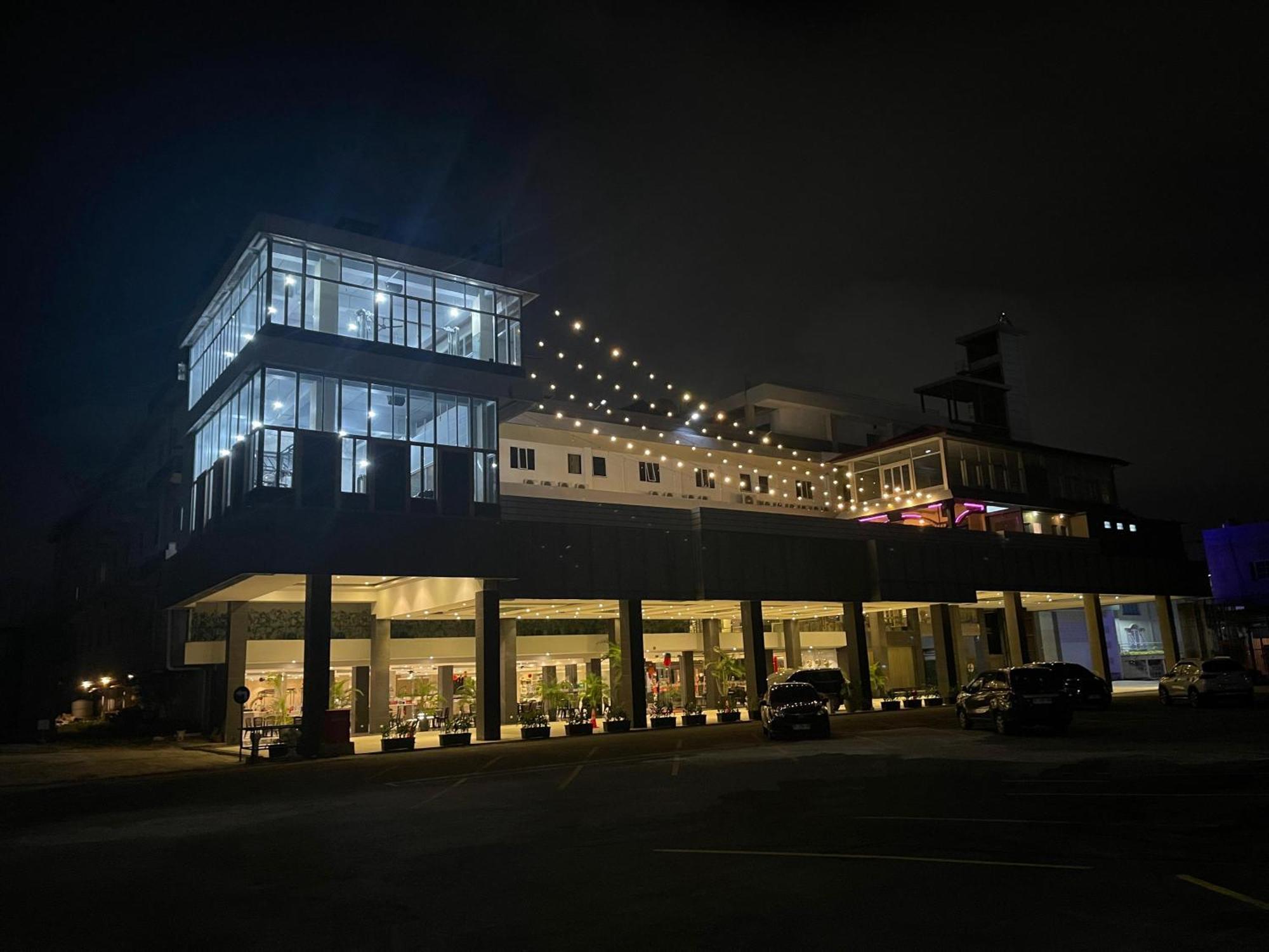Grand Sydney Hotel Batam Exterior foto