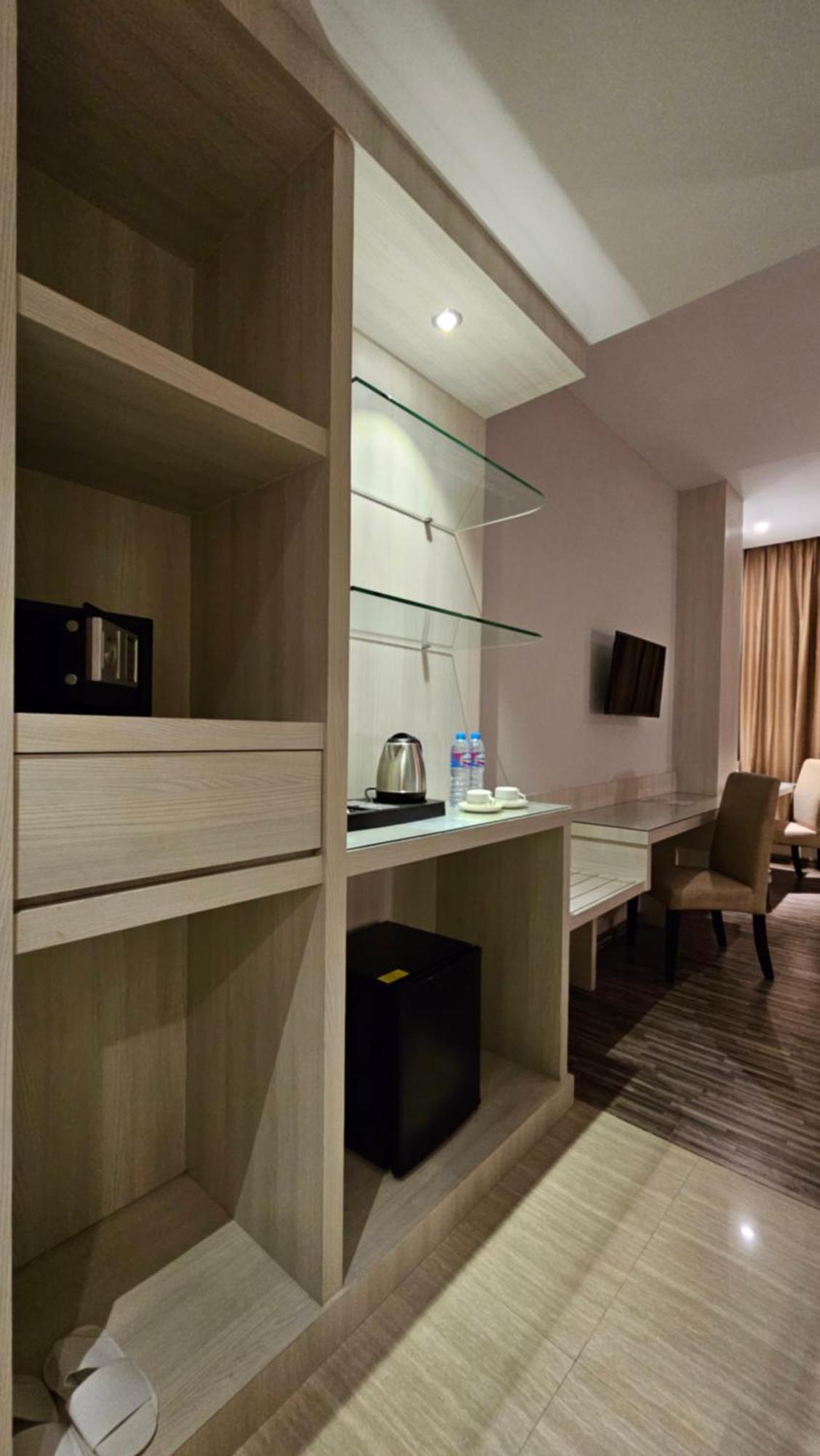 Grand Sydney Hotel Batam Exterior foto